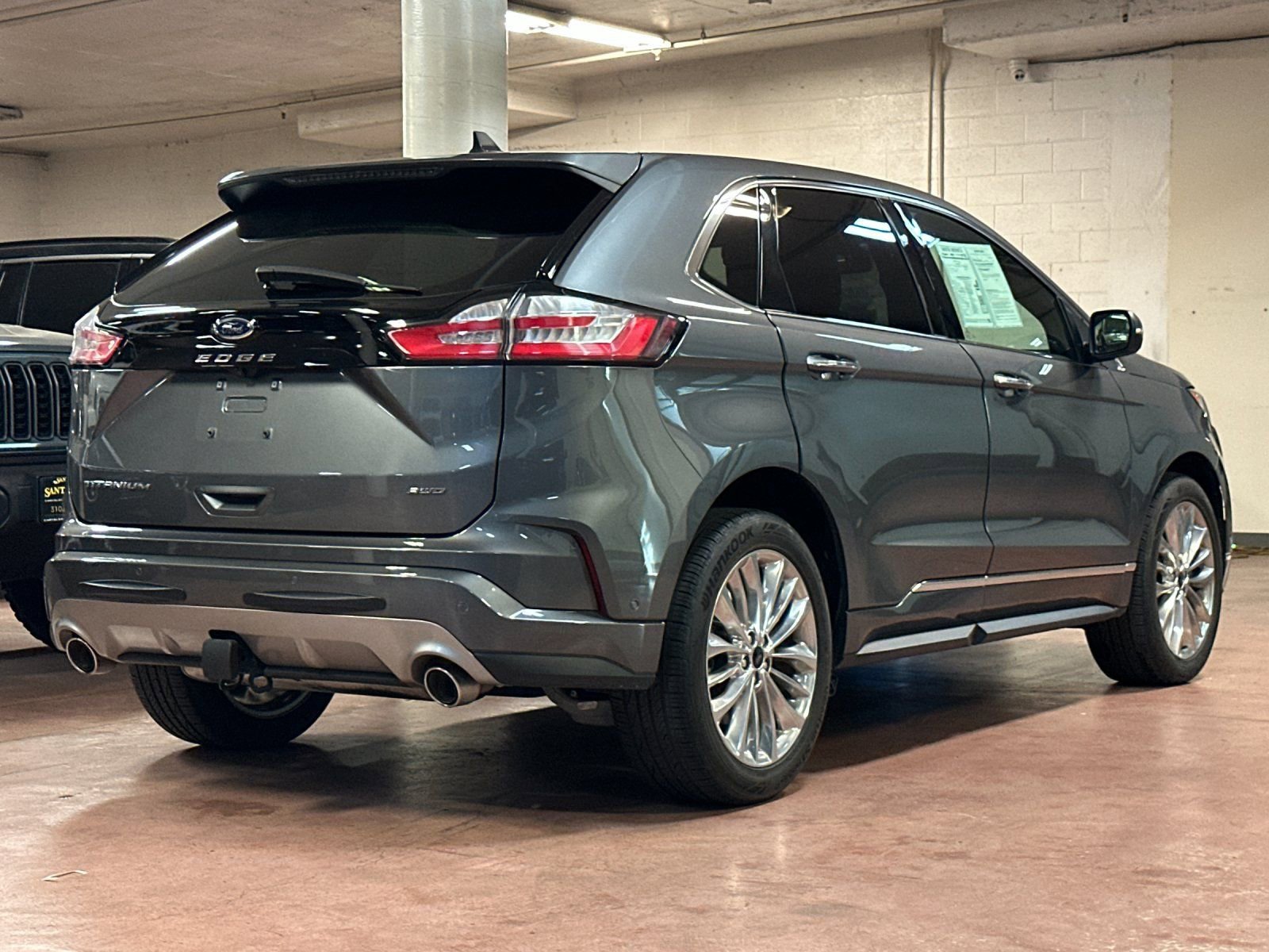 Used 2022 Ford Edge Titanium w/ Equipment Group 301A AWD/4WD image 5