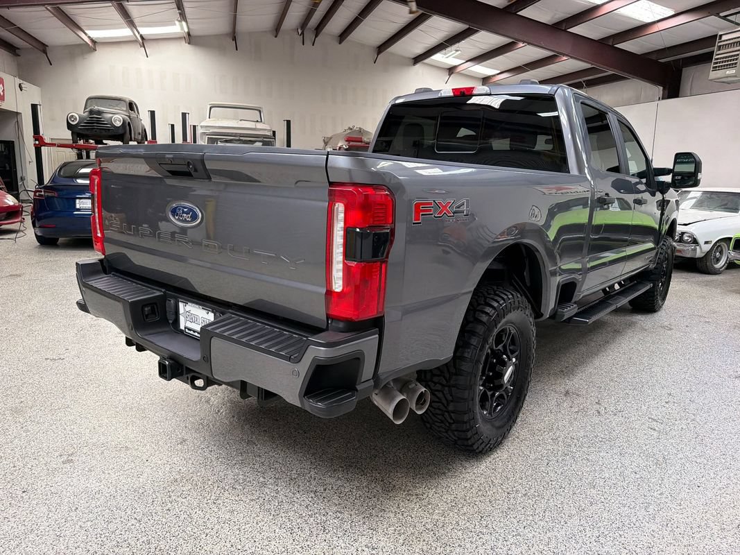 Used 2023 Ford F250 XL w/ STX Appearance Package AWD/4WD image 7