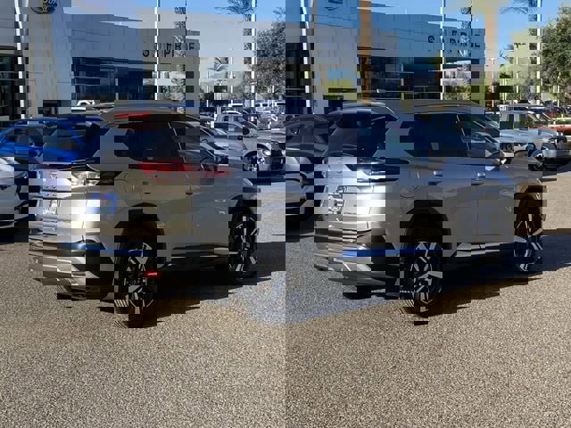 Used 2023 Nissan Rogue Platinum w/ Platinum Premium Package image 6