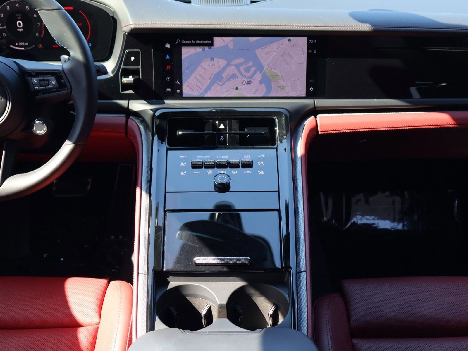 Certified 2025 Porsche Panamera image 20