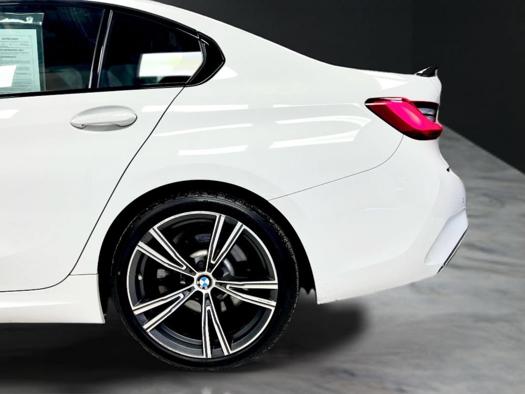Used 2021 BMW 330i xDrive Sedan w/ M Sport Package AWD/4WD image 13