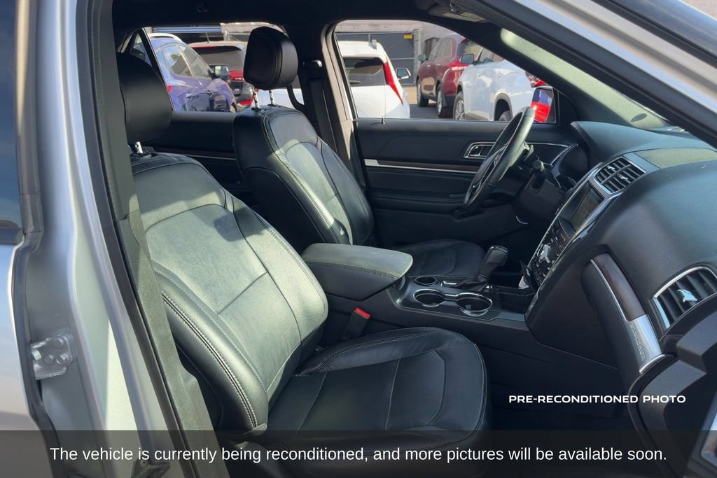 Used 2017 Ford Explorer Limited FWD image 13