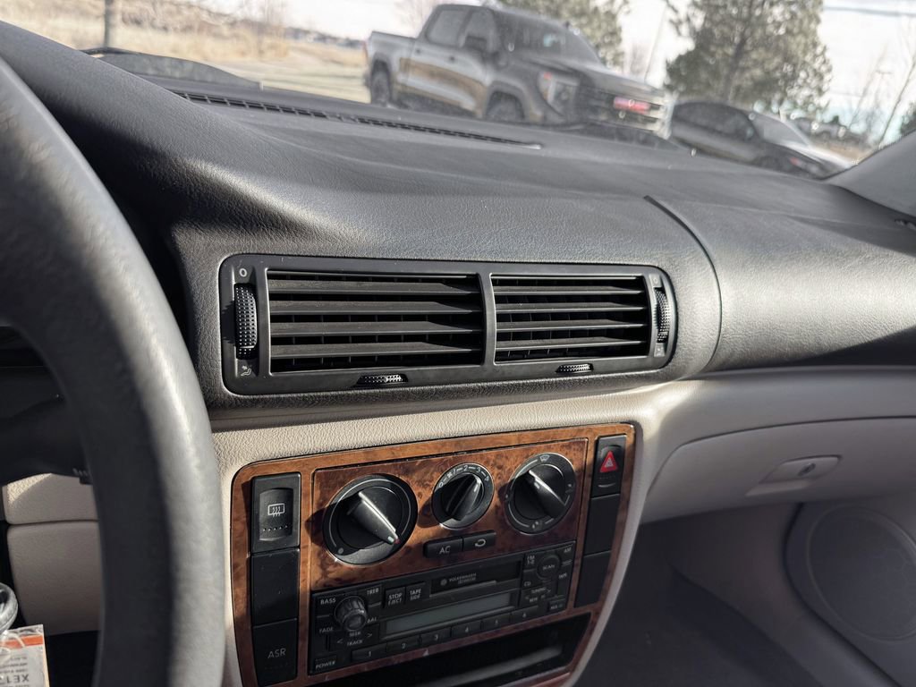Used 1999 Volkswagen Passat GLS FWD image 19