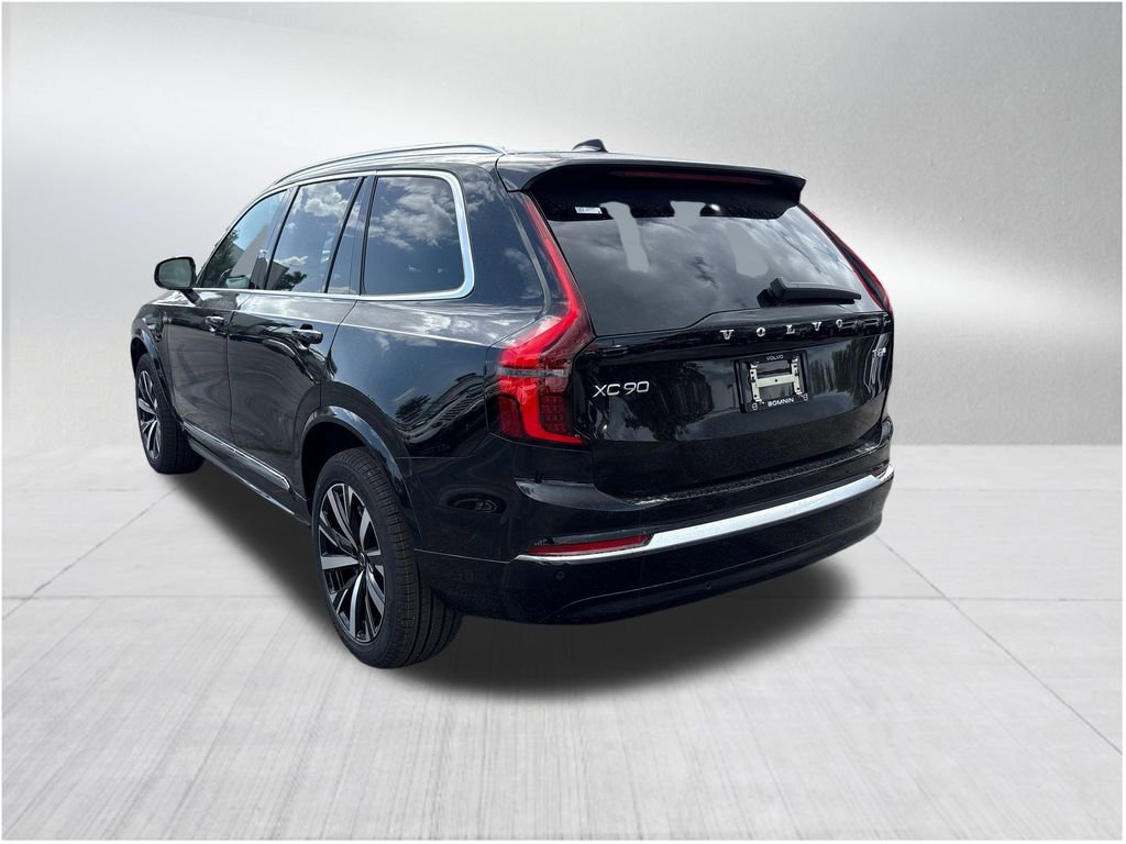 New 2026 Volvo XC90 T8 Core image 7