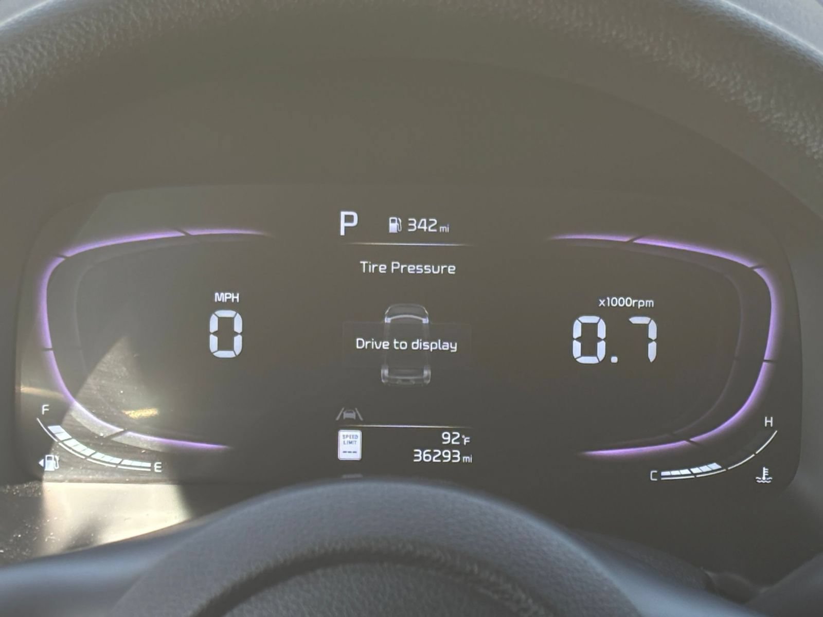 Used 2025 Kia Soul LX w/ LX Technology Package FWD image 35