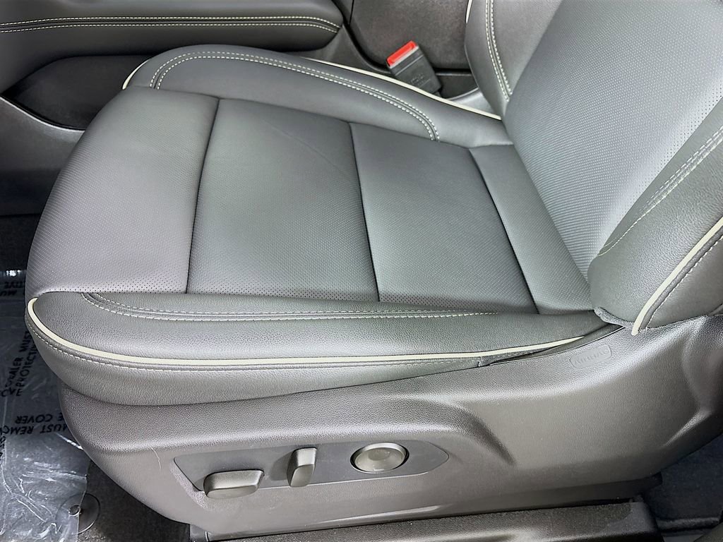 New 2026 GMC Yukon XL Elevation w/ Elevation Premium Package image 19