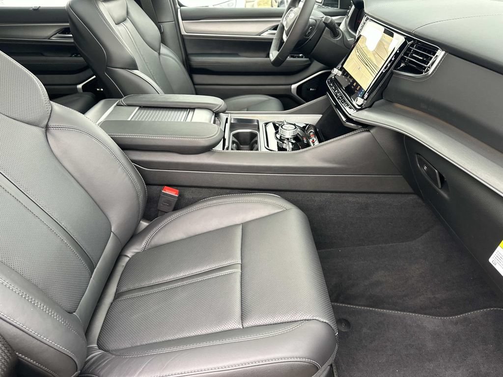 New 2026 Jeep Grand Wagoneer Limited AWD/4WD image 20