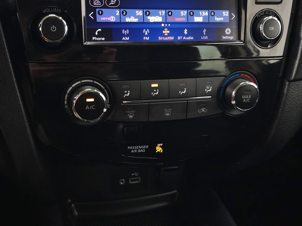 Used 2018 Nissan Rogue S AWD/4WD image 22