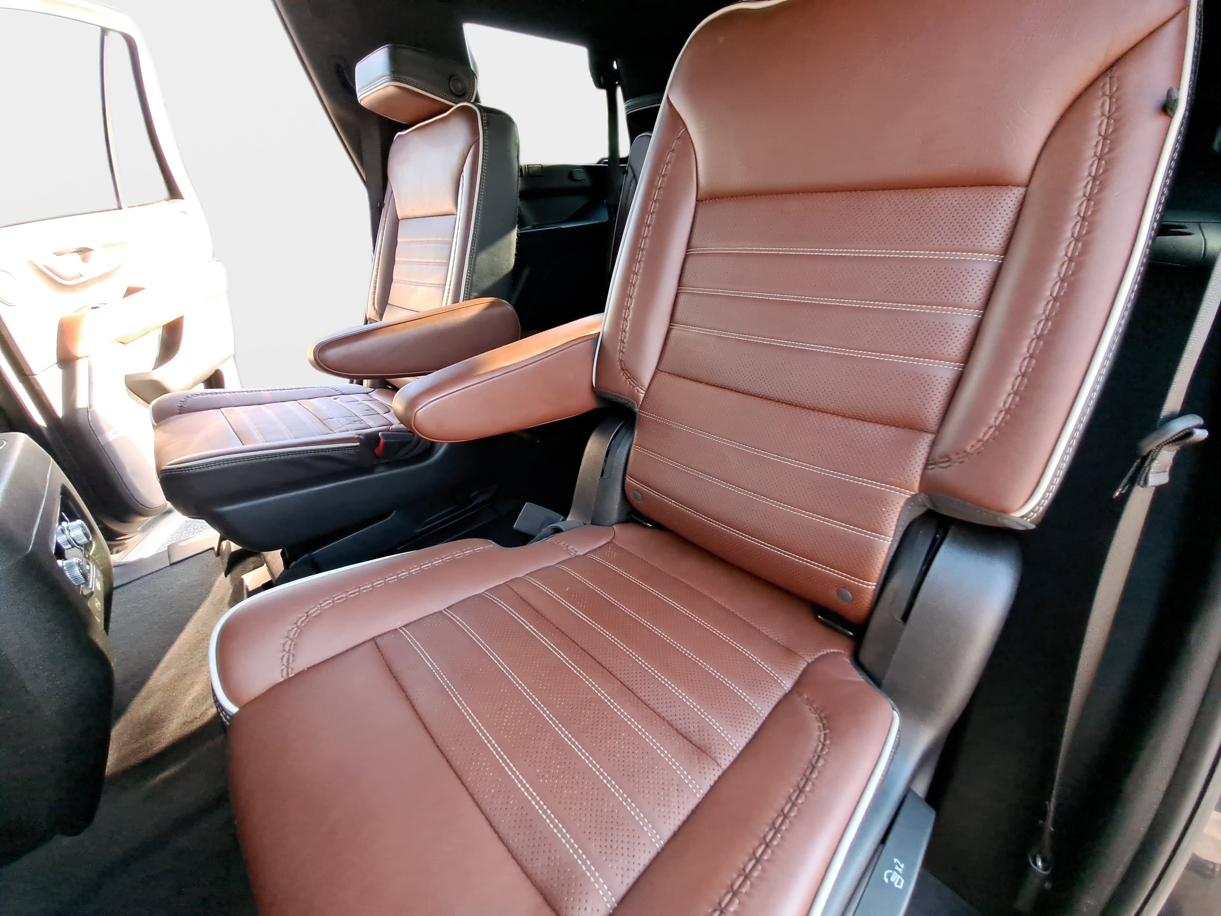 Used 2023 GMC Yukon Denali Ultimate AWD/4WD image 16
