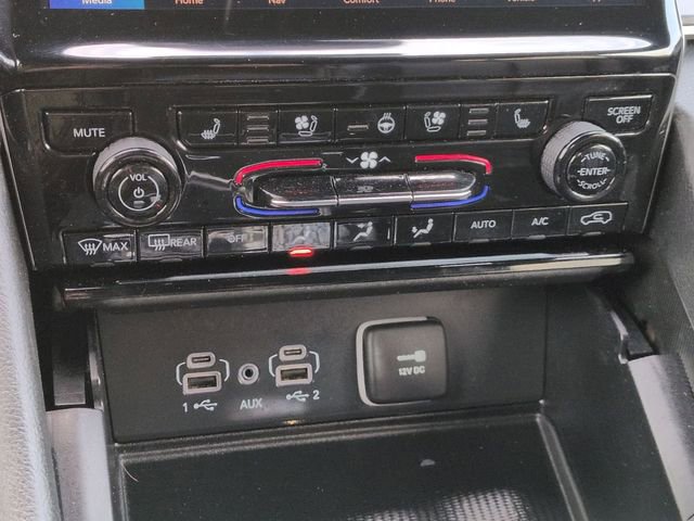 Certified 2024 Jeep Grand Cherokee L Limited w/ Luxury Tech Group II image 23