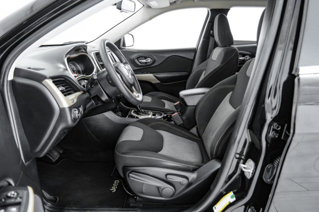 Used 2018 Jeep Cherokee Latitude image 27