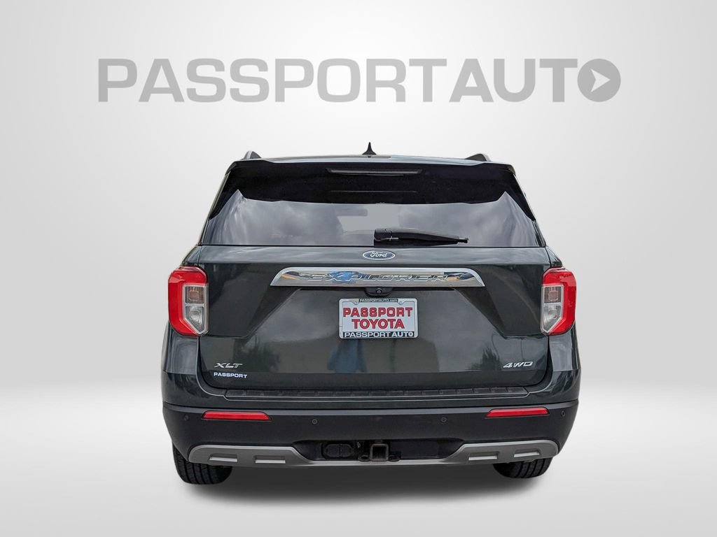 Used 2021 Ford Explorer XLT w/ Equipment Group 202A AWD/4WD image 6