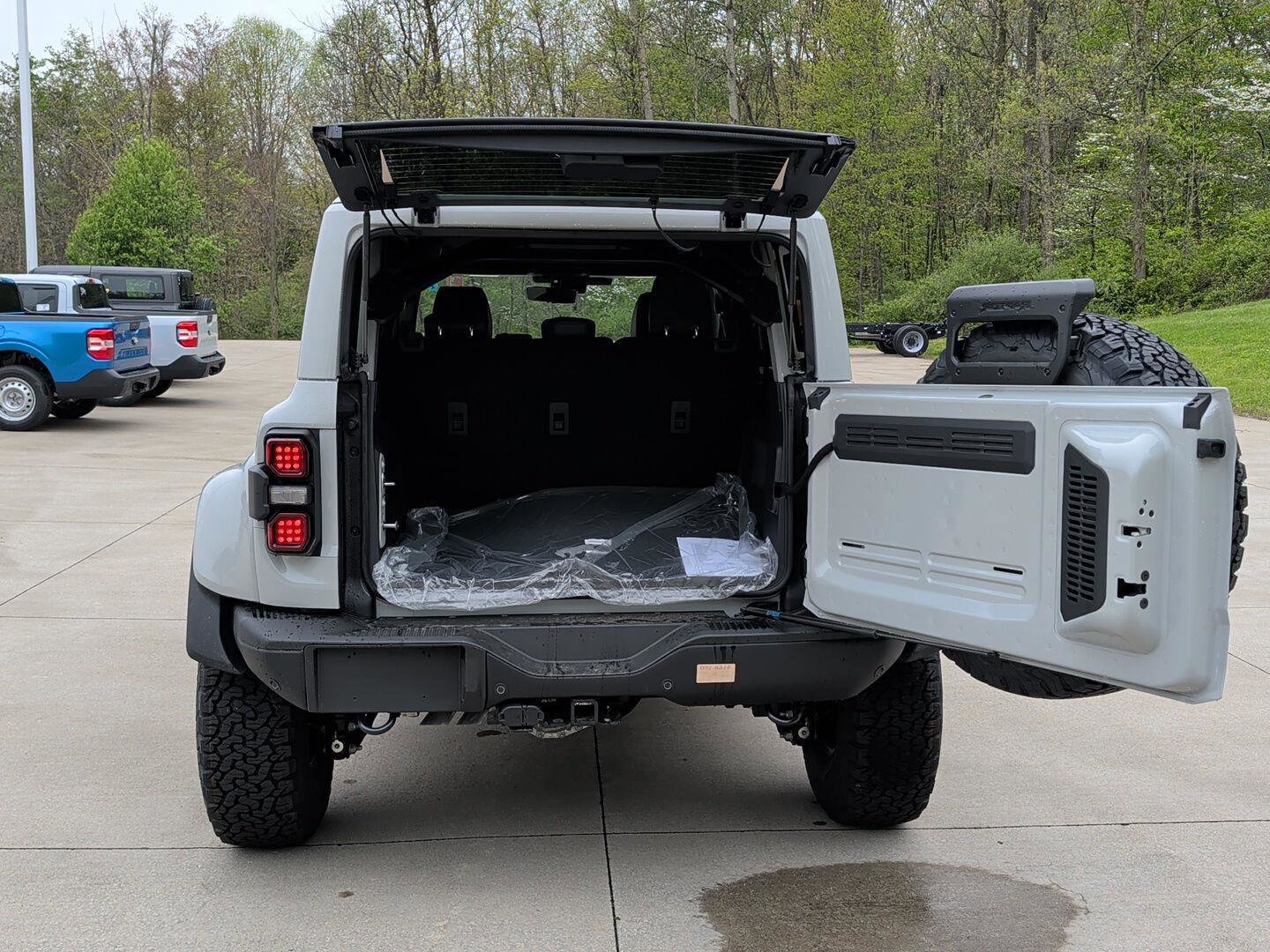 New 2026 Ford Bronco Raptor AWD/4WD image 29