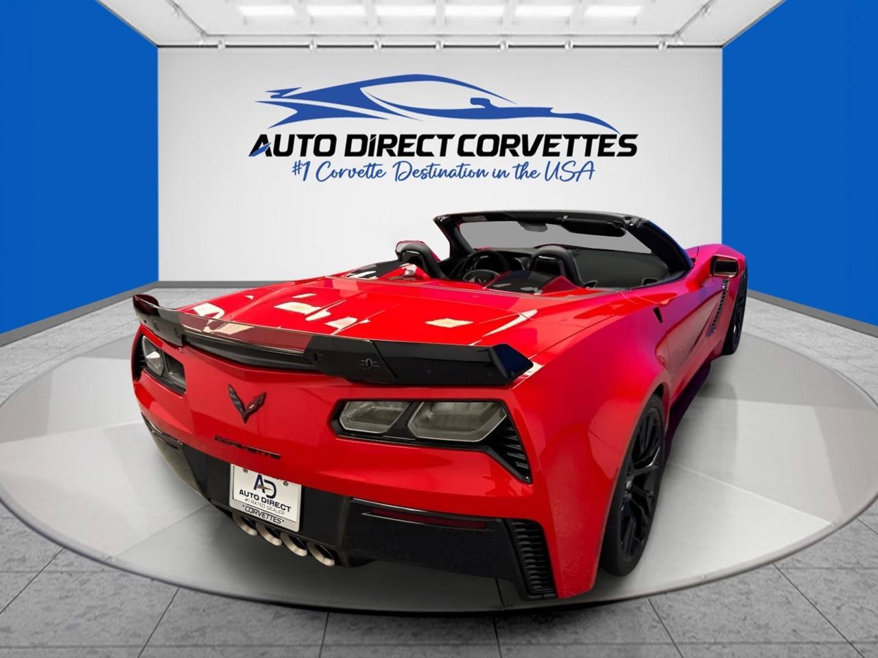 Used 2015 Chevrolet Corvette Z06 w/ 3LZ Preferred Equipment Group RWD image 11