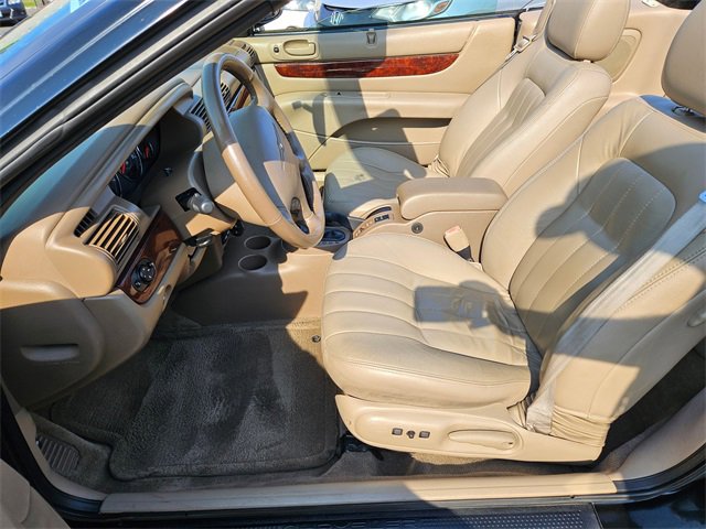 Used 2002 Chrysler Sebring LXi image 12