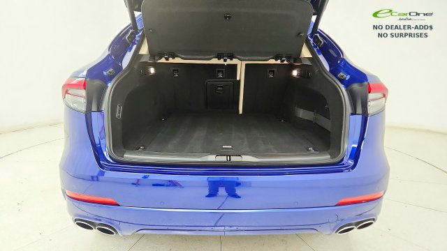 Used 2023 Maserati Levante GT AWD/4WD image 30
