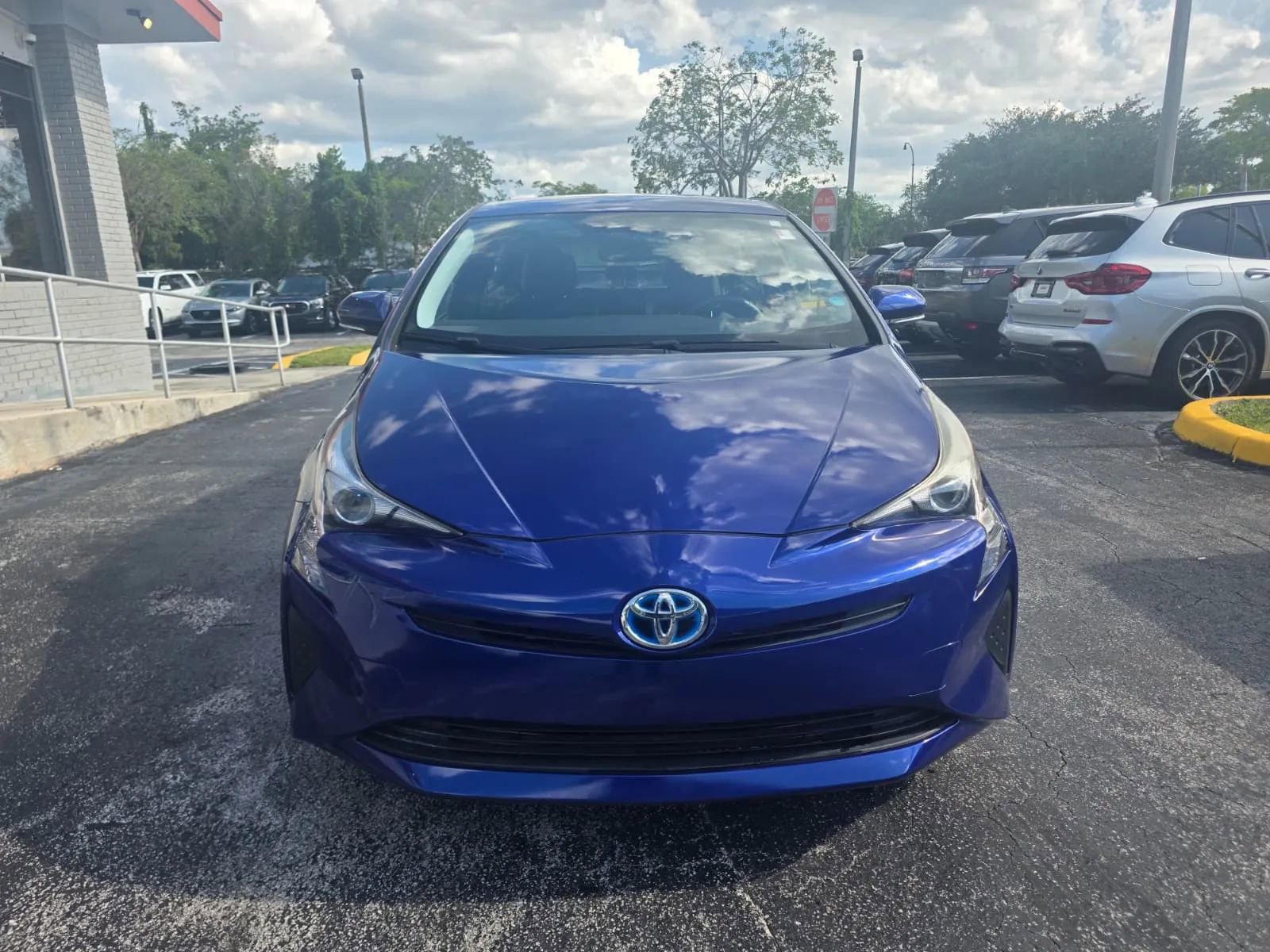 Used 2016 Toyota Prius Four Touring FWD image 3