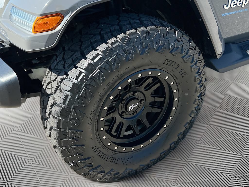 Used 2023 Jeep Wrangler Unlimited Sahara AWD/4WD image 29
