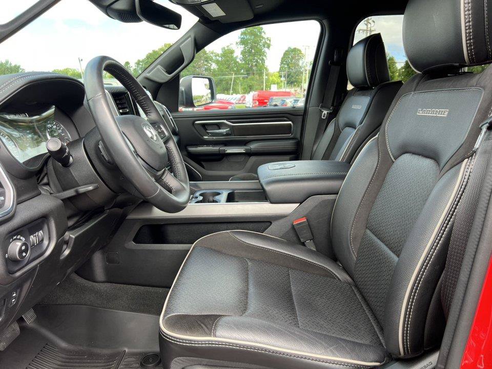 Used 2024 RAM 1500 Laramie AWD/4WD image 4