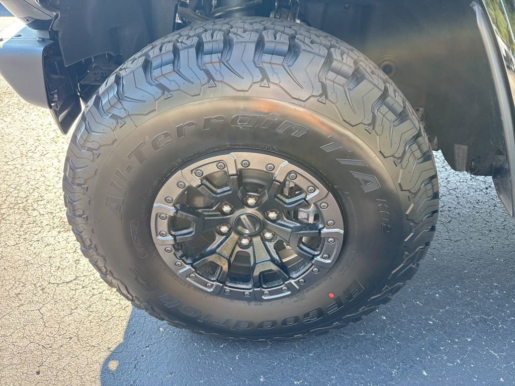 New 2025 Ford Bronco Raptor image 16