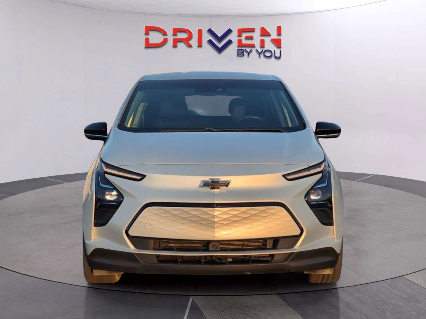 Used 2022 Chevrolet Bolt LT w/ Infotainment Package image 8