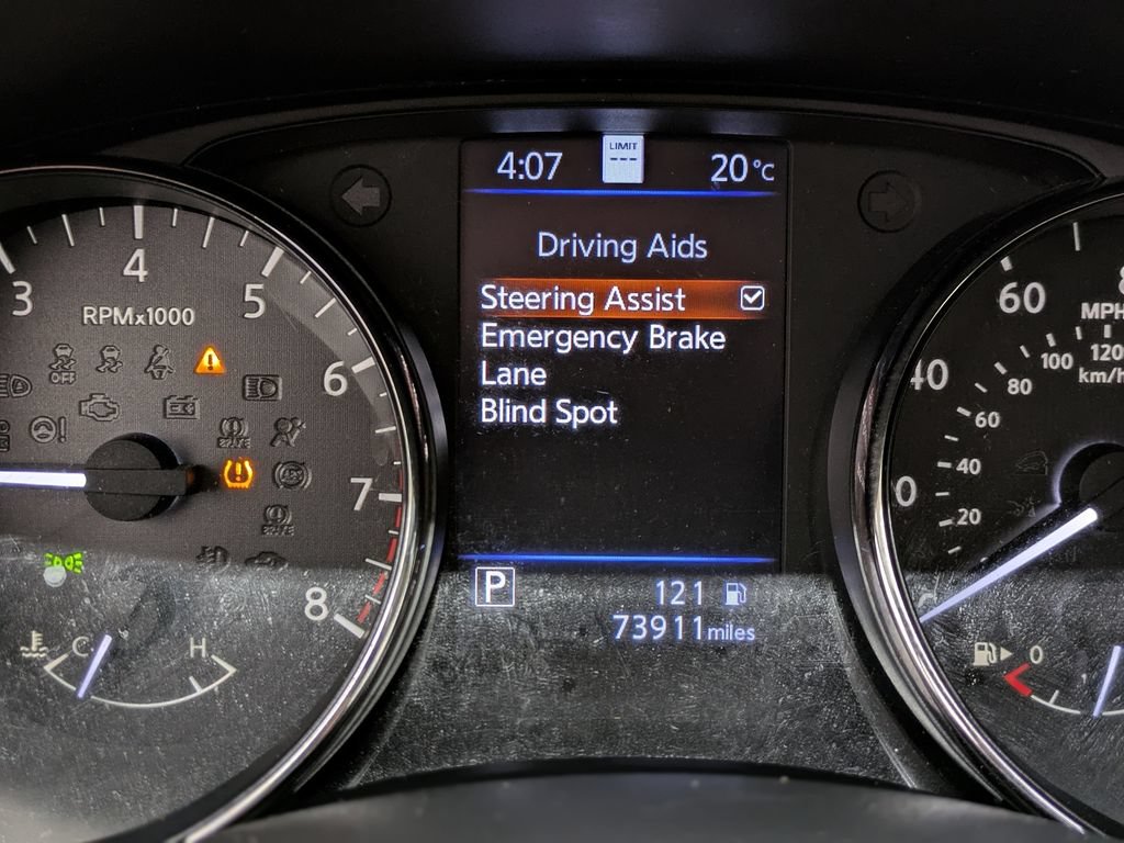 Used 2021 Nissan Rogue Sport SV AWD/4WD image 11