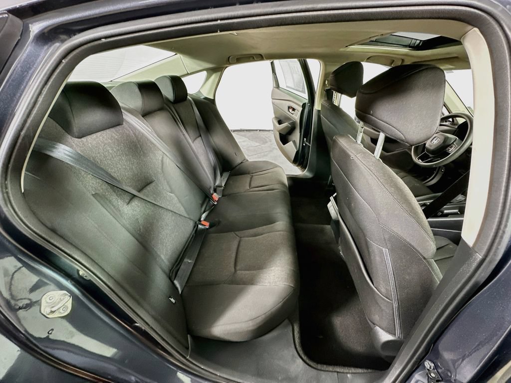 Used 2025 Honda Accord SE image 11