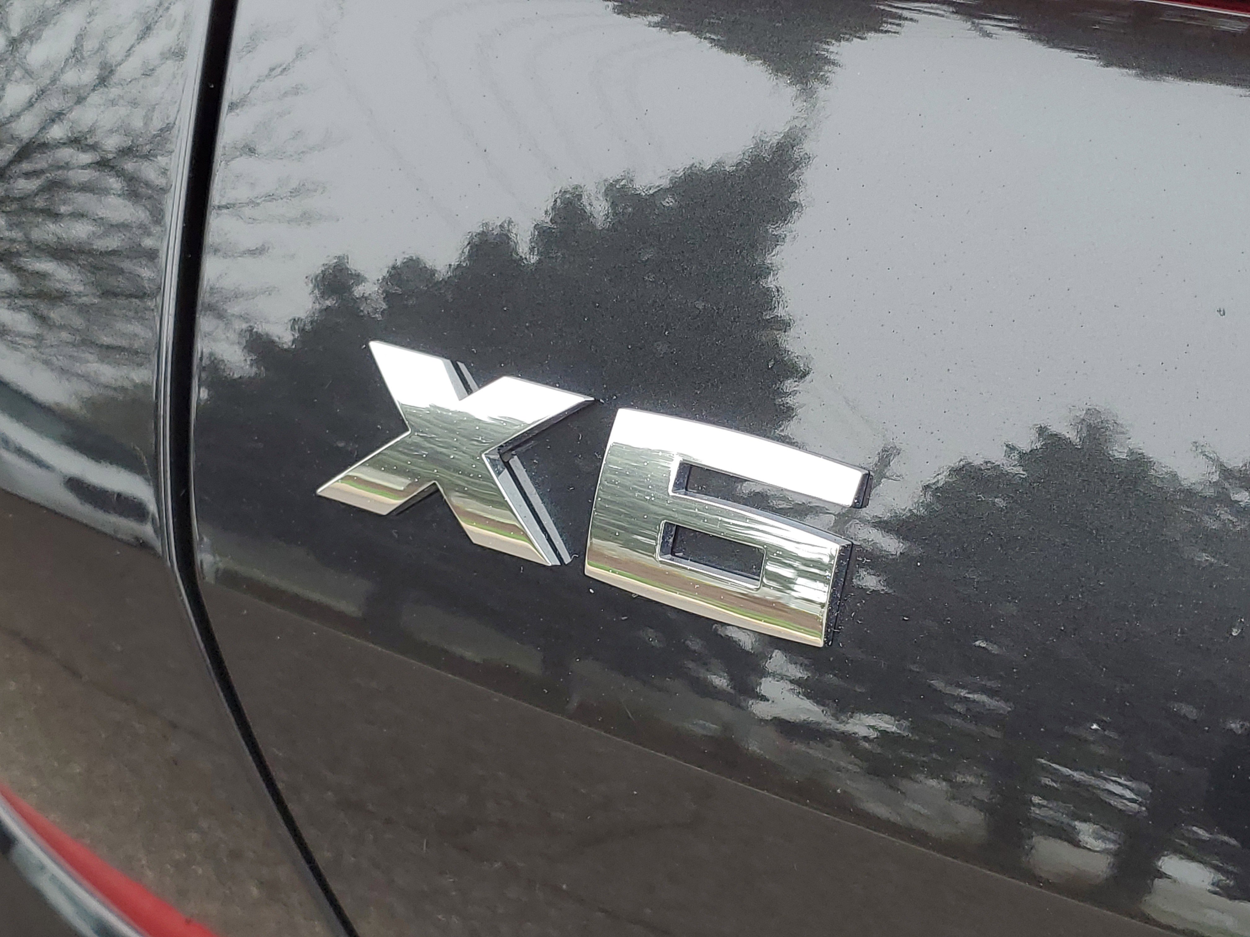 Certified 2025 BMW X6 M60i w/ Climate Comfort Package image 27