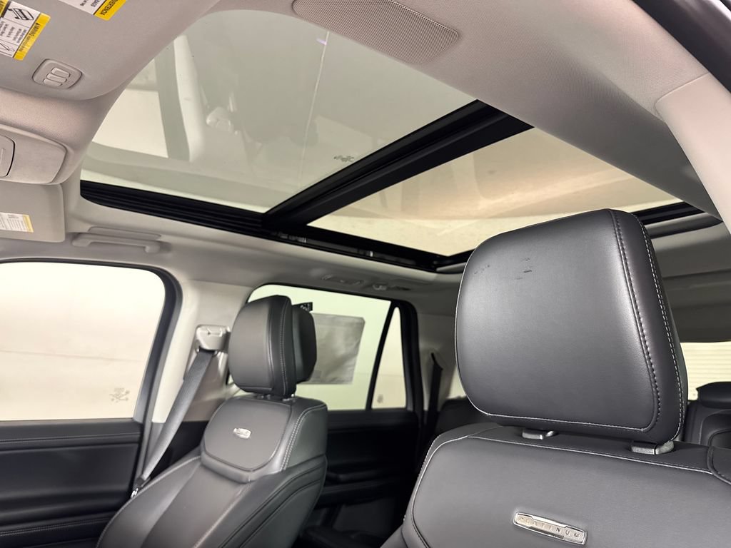 New 2026 Ford Expedition Max Platinum w/ Driver's Package AWD/4WD image 27