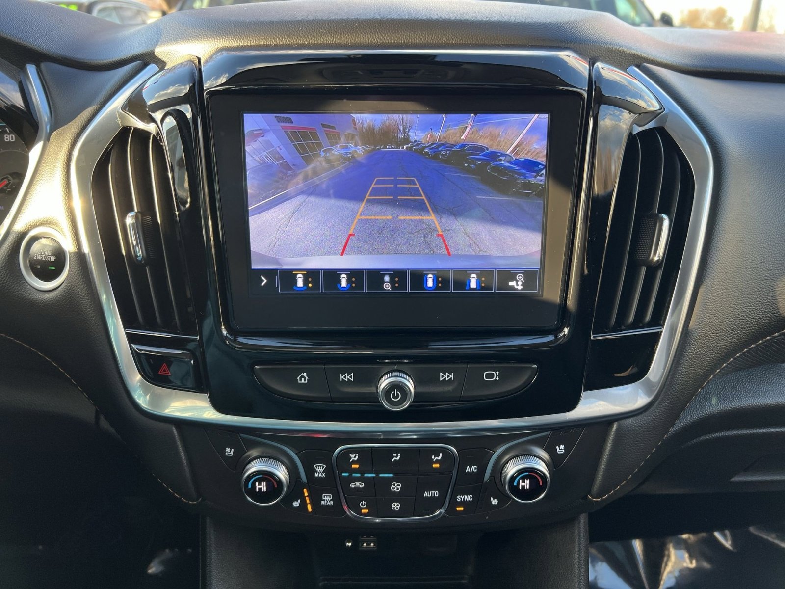 Used 2021 Chevrolet Traverse Premier w/ Redline Edition image 19