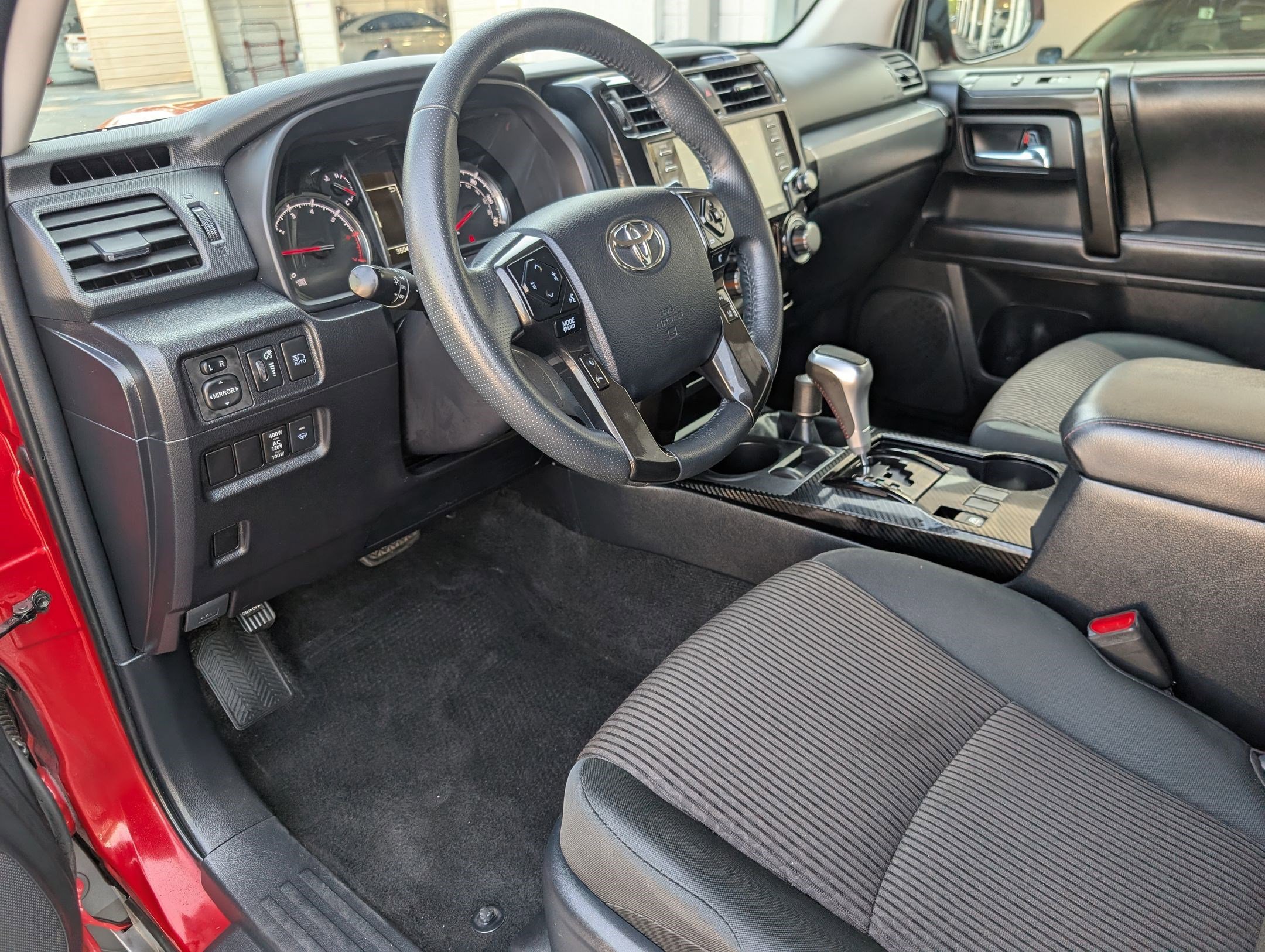 Used 2024 Toyota 4Runner TRD Off-Road image 4