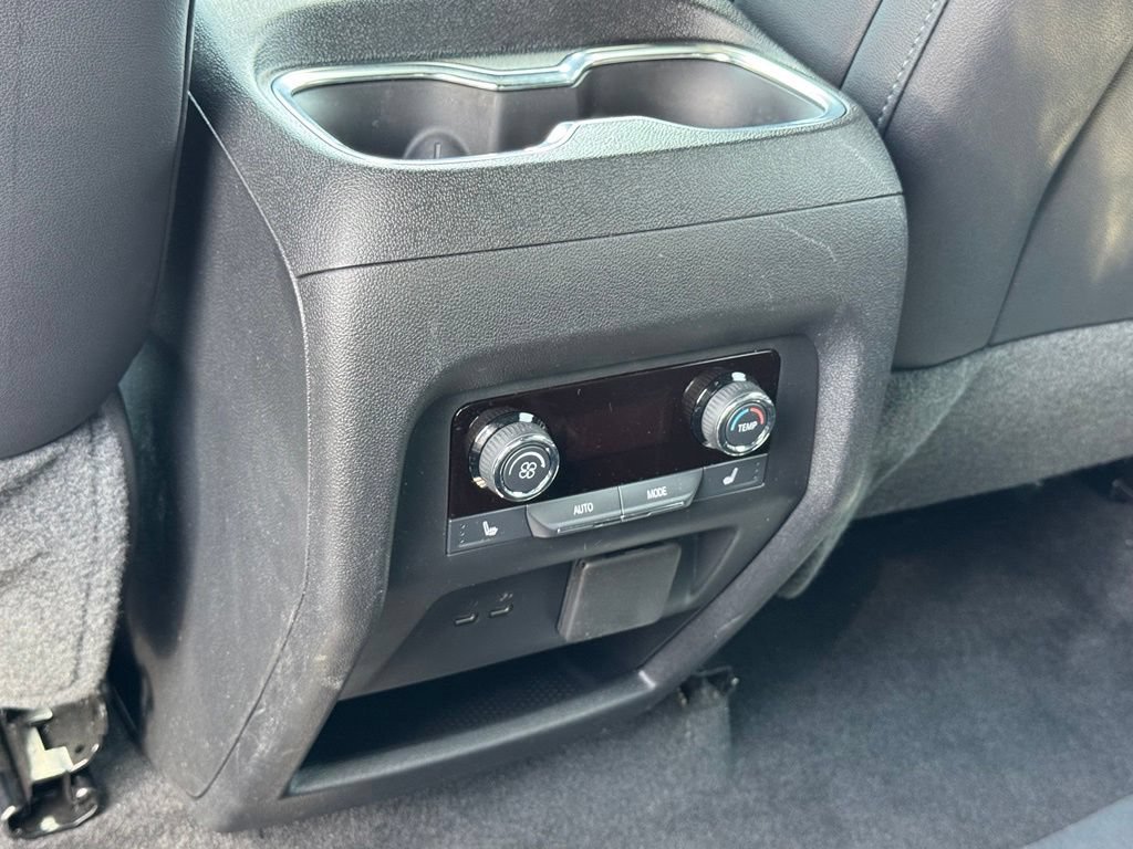 Used 2025 Chevrolet Traverse RS w/ LPO, Floor Liner Package AWD/4WD image 37
