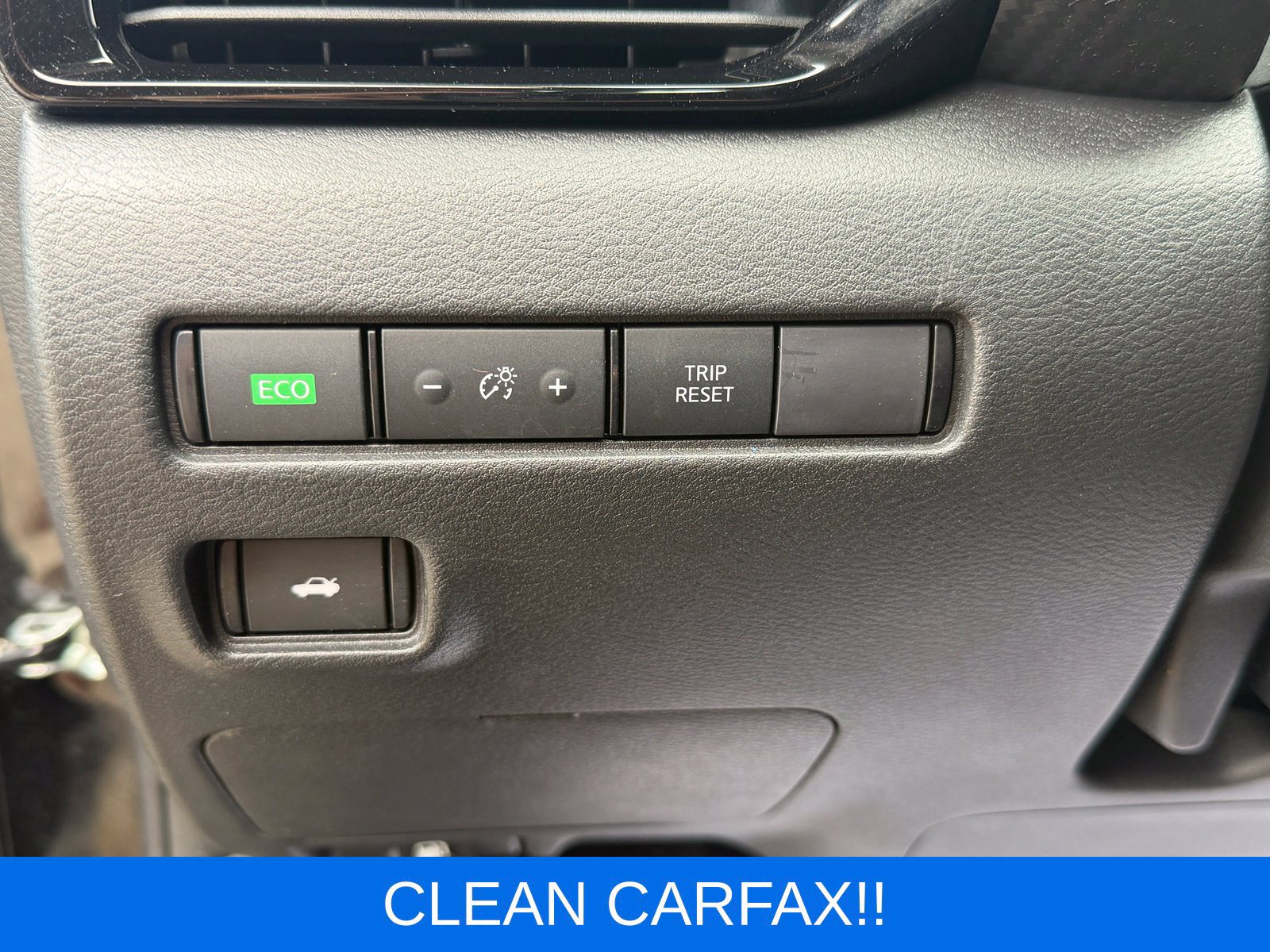 Used 2023 Nissan Sentra SV FWD image 14