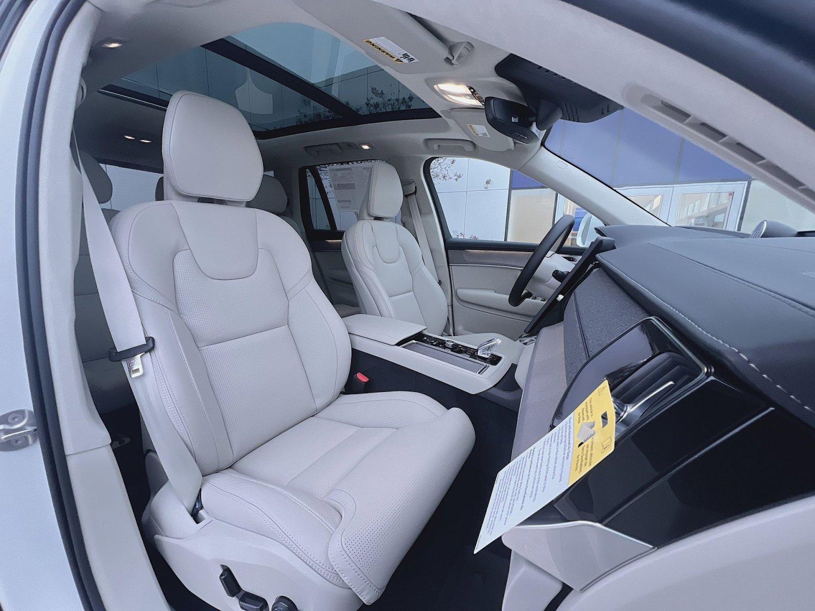 New 2026 Volvo XC90 T8 Ultra w/ Lounge Package image 28