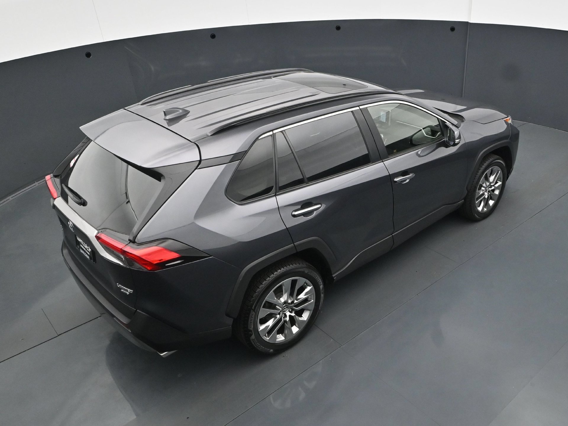 Used 2019 Toyota RAV4 Limited w/ Cold Weather Package AWD/4WD image 39
