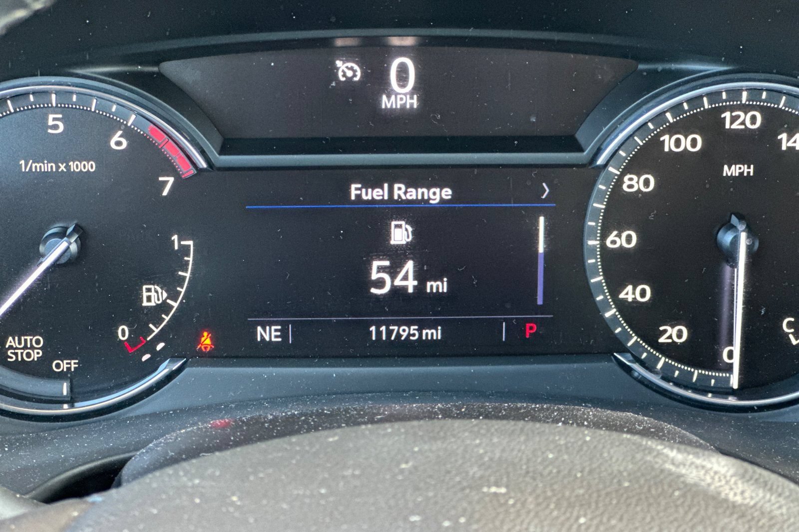 Used 2022 Cadillac XT4 Luxury w/ Cold Weather Package FWD image 34