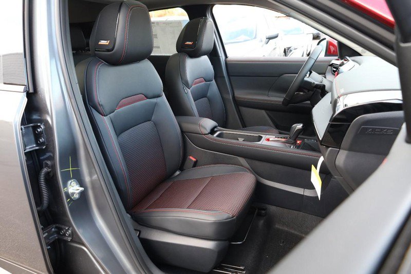 New 2026 Nissan Kicks SR w/ SR Premium Package image 27