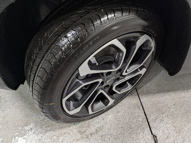 New 2026 Chevrolet Trax RS w/ Sunroof Package image 9