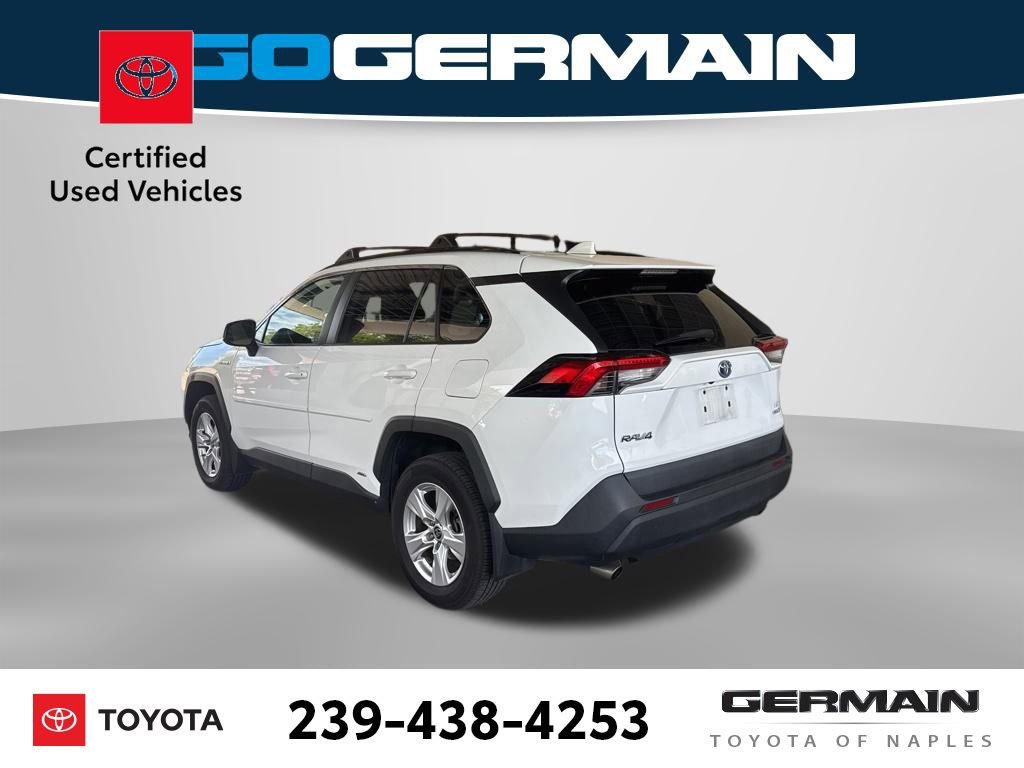 Certified 2021 Toyota RAV4 LE AWD/4WD image 6