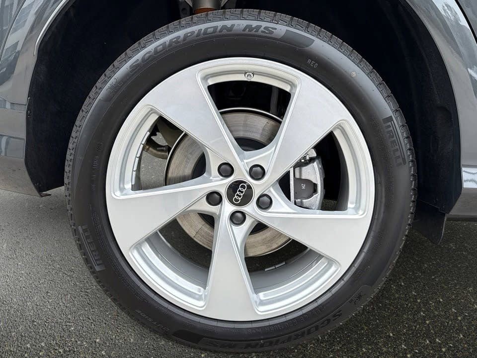 Certified 2025 Audi Q5 Premium Plus w/ Premium Plus image 8