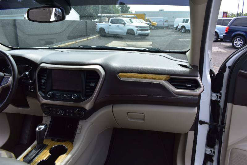 Used 2017 GMC Acadia Denali w/ Technology Package FWD image 18