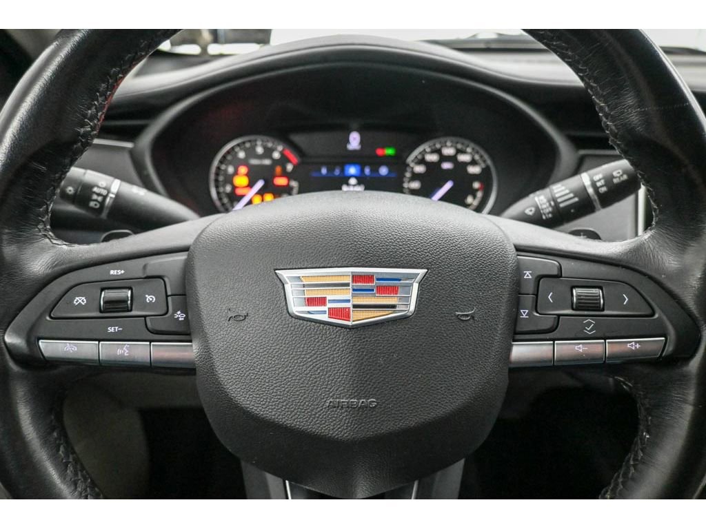 Used 2020 Cadillac XT4 Luxury image 11