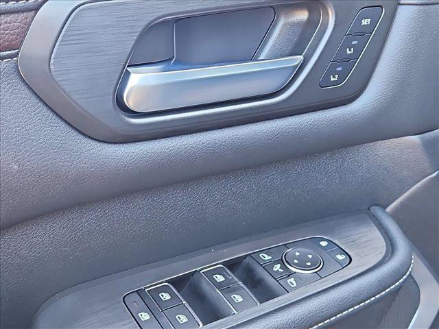Certified 2026 Nissan Armada Platinum RWD image 12