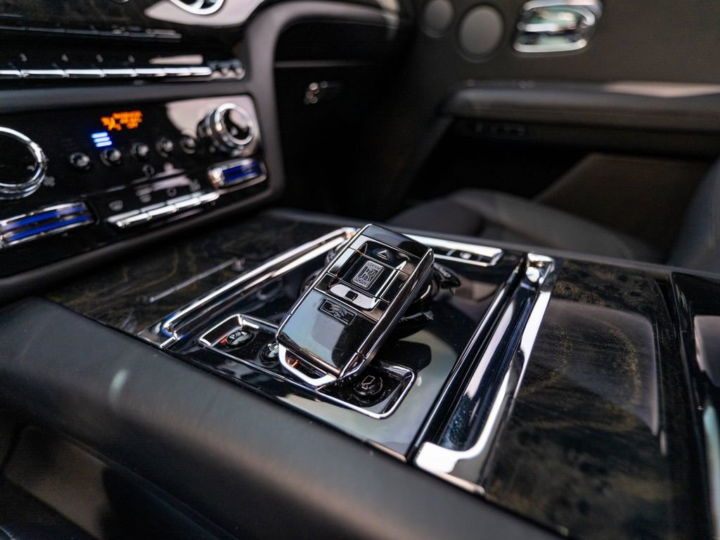Used 2022 Rolls-Royce Ghost AWD/4WD image 38