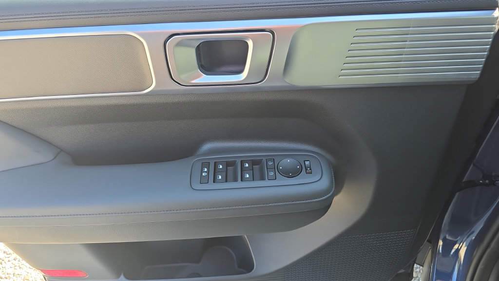 New 2027 Hyundai Santa Fe XRT AWD/4WD image 16