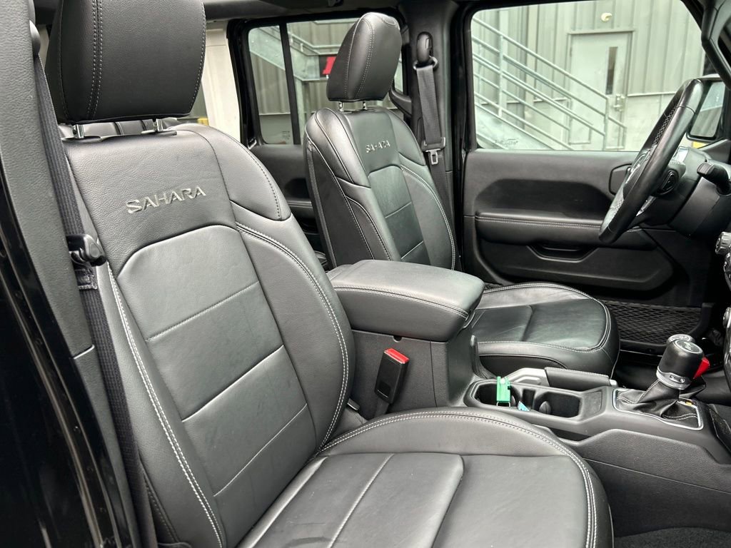 Used 2022 Jeep Wrangler Unlimited Sahara w/ Cold Weather Group image 32