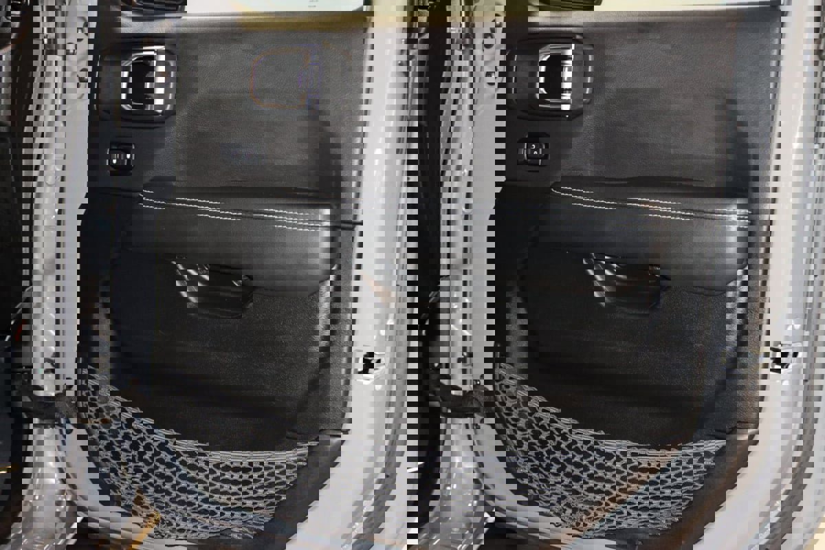 Used 2022 Jeep Wrangler Unlimited Sahara w/ Cold Weather Group image 68