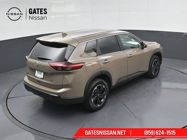 Used 2025 Nissan Rogue SV AWD/4WD image 41