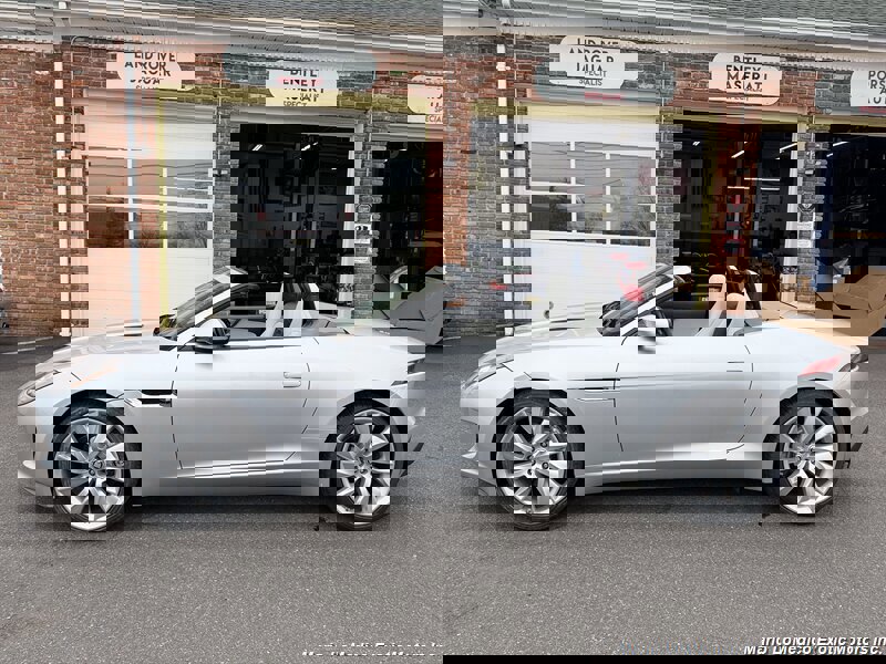 Used 2014 Jaguar F-TYPE Convertible image 9