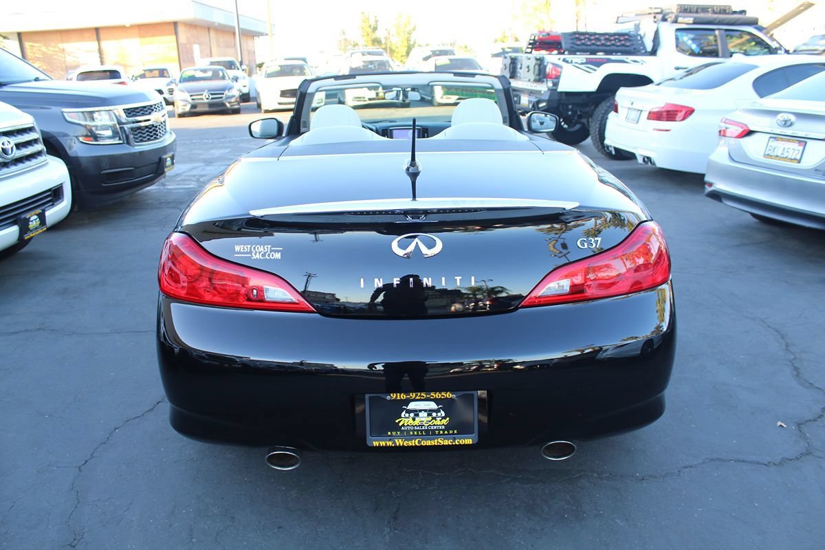 Used 2009 INFINITI G37 Convertible RWD image 16